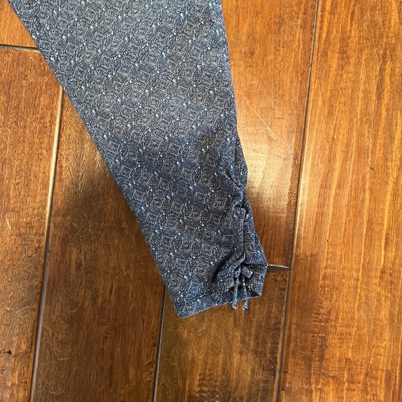 Workout Leggings - Picture 2 of 3